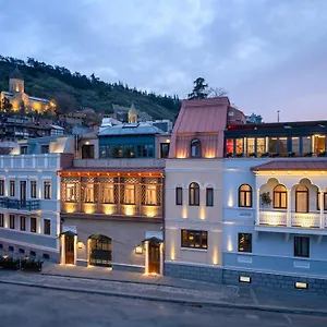 Puris Moedani Boutique Тбилиси